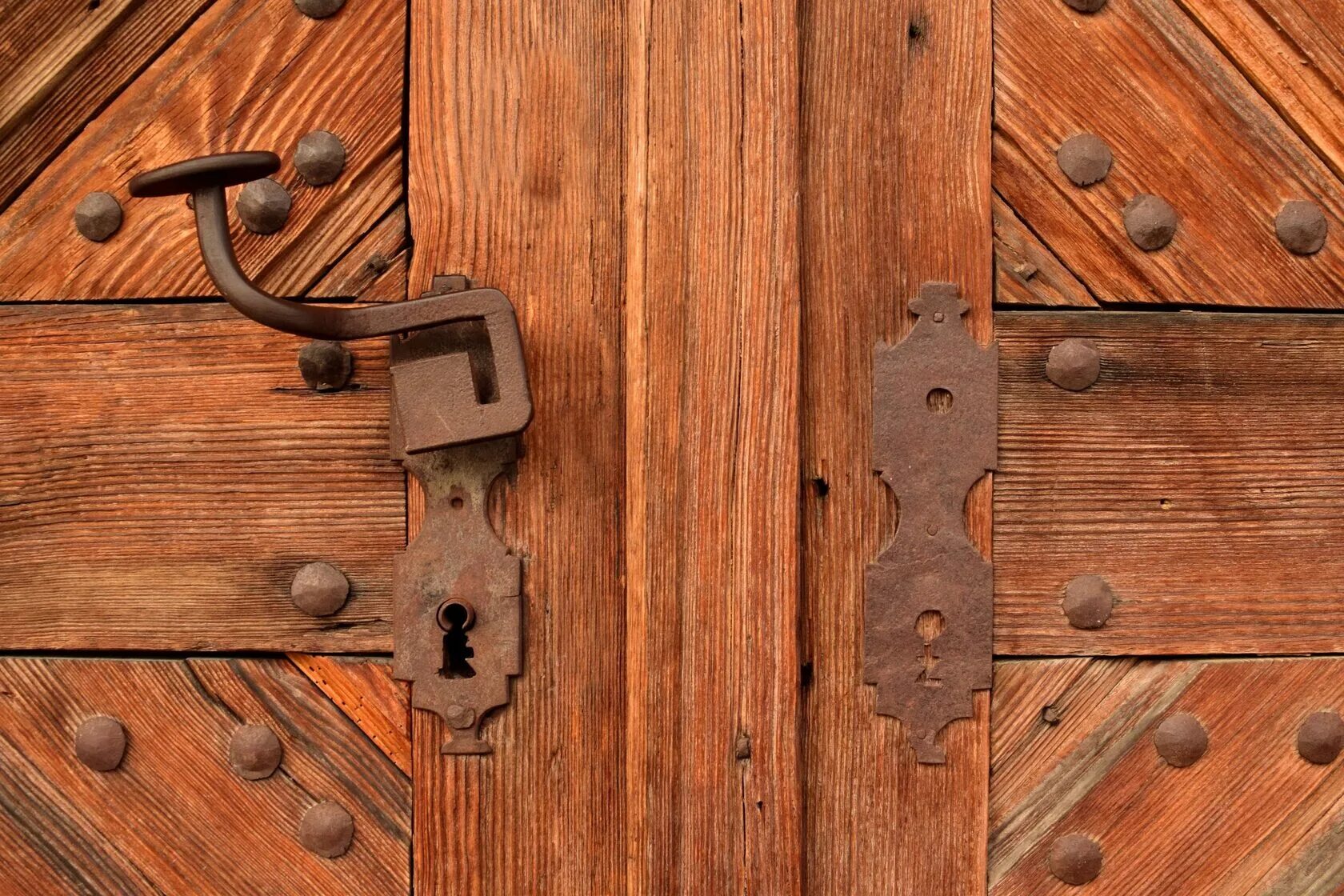 Почему двери деревянные. Деревянная дверь (wood door) легаси. старинная дверь. старинная деревянная дверь. текстура деревянной двери.
