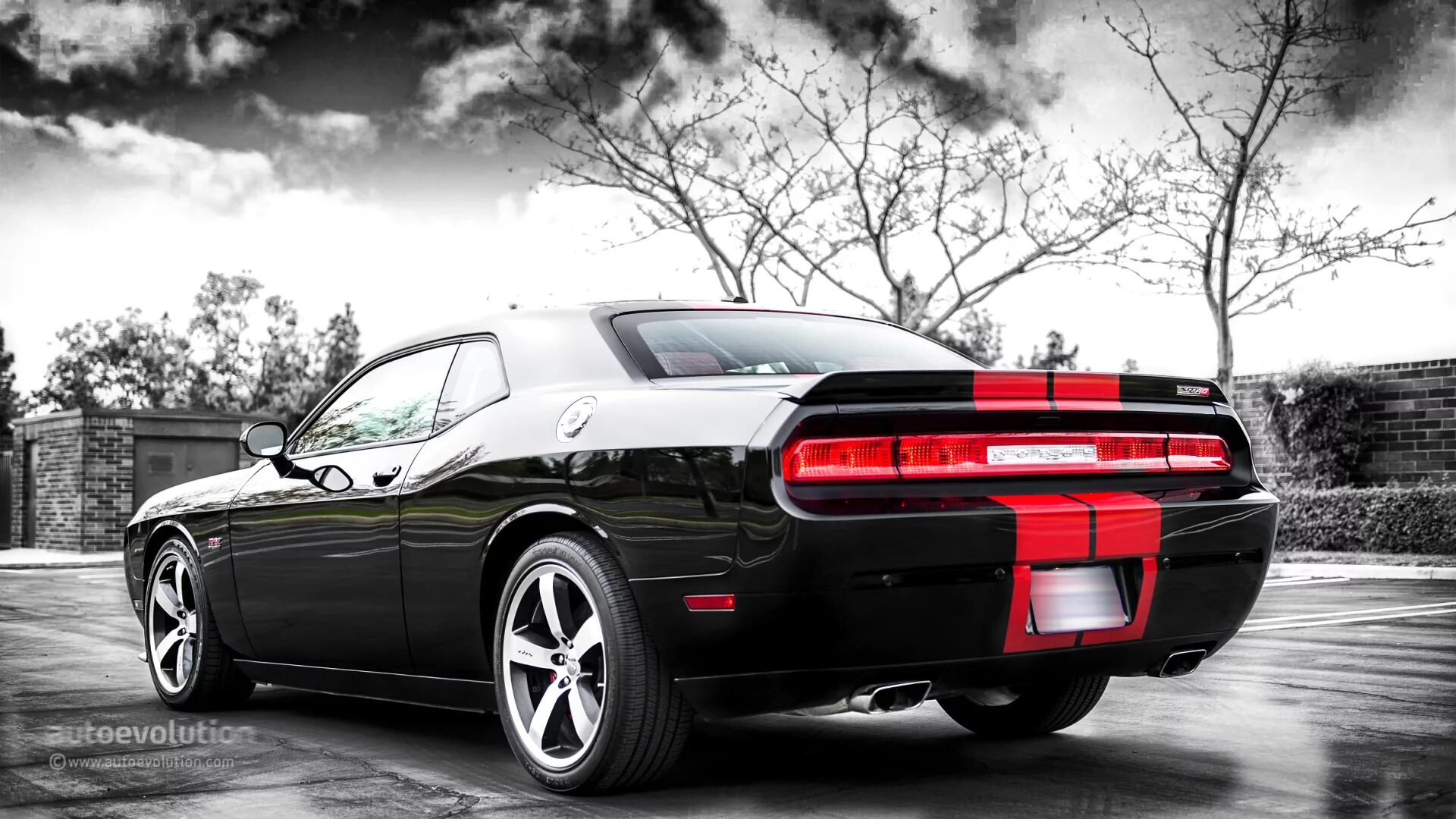 Обои додж челленджер. Dodge Challenger srt8 392. Dodge Challenger srt8. Dodge Challenger srt8 2014. Dodge Challenger 2014.