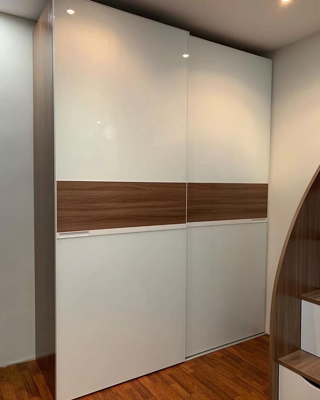 Профиль нова. Аристо нова шкаф. Система аристо нова для шкафов купе. Шкаф купе система nova aristo. Профиль нова.