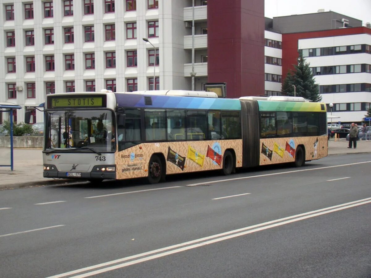 Санкт петербург вильнюс автобус. Volvo 7700. автобус volvo 7700. городской автобус volvo 7700.