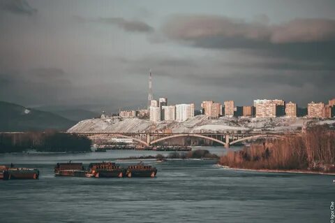Крупный город на берегу енисея