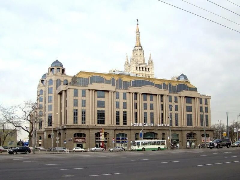 Новинский вэб центр. Новинский пассаж москва. новинский бульвар 31. бизнес центр новинский пассаж.