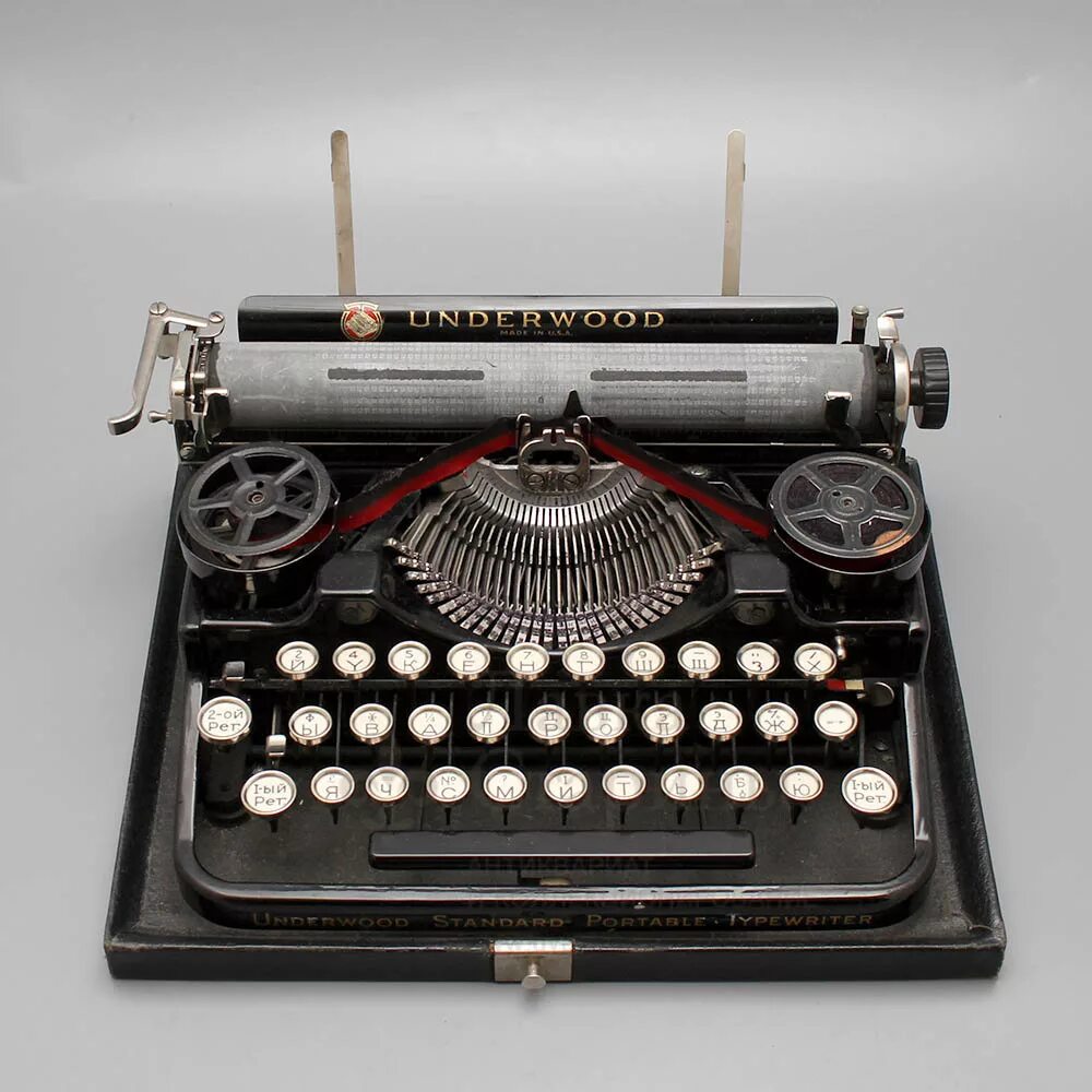 Ундервуд машинка. Печатная машинка Underwood Standard. Олимпия 3 Элит печатная машинка. Печатная машинка Счетмаш. Ундервуд арифмометр.