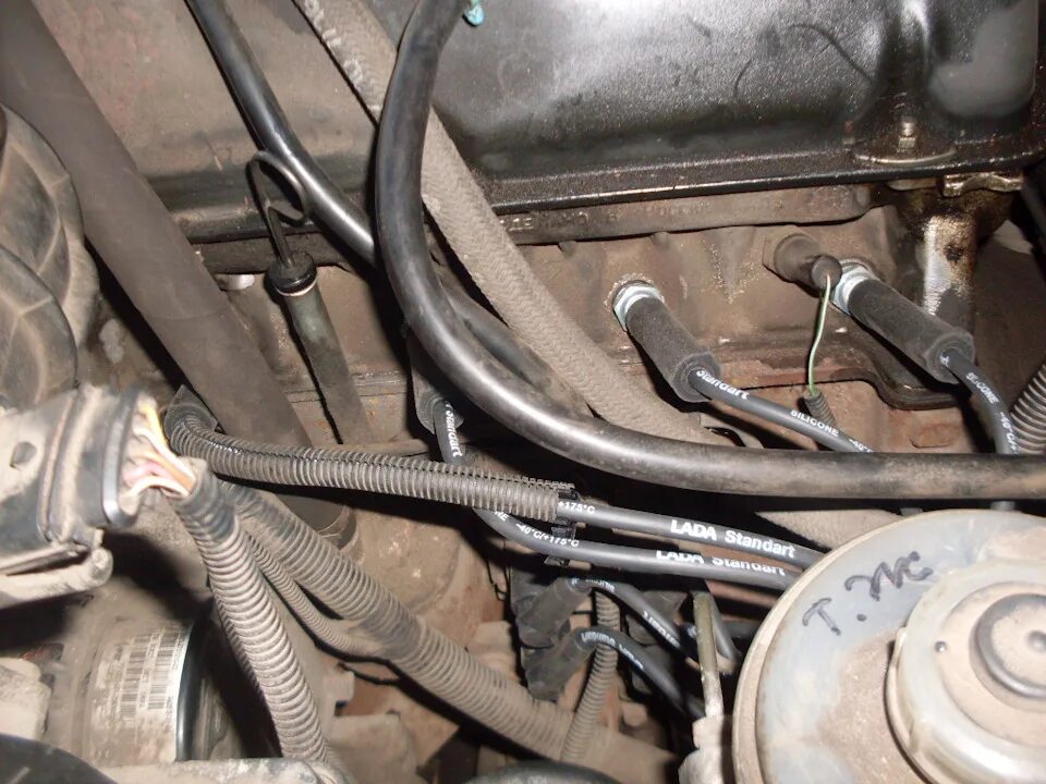 Нива шевроле порядок подключения проводов. Провода высоковольтные нива шевроле с 2007. Модуль нива шевроле. Порядок подключения высоковольтных проводов нива 21214 инжектор. Проводов зажигания шевроле нива.