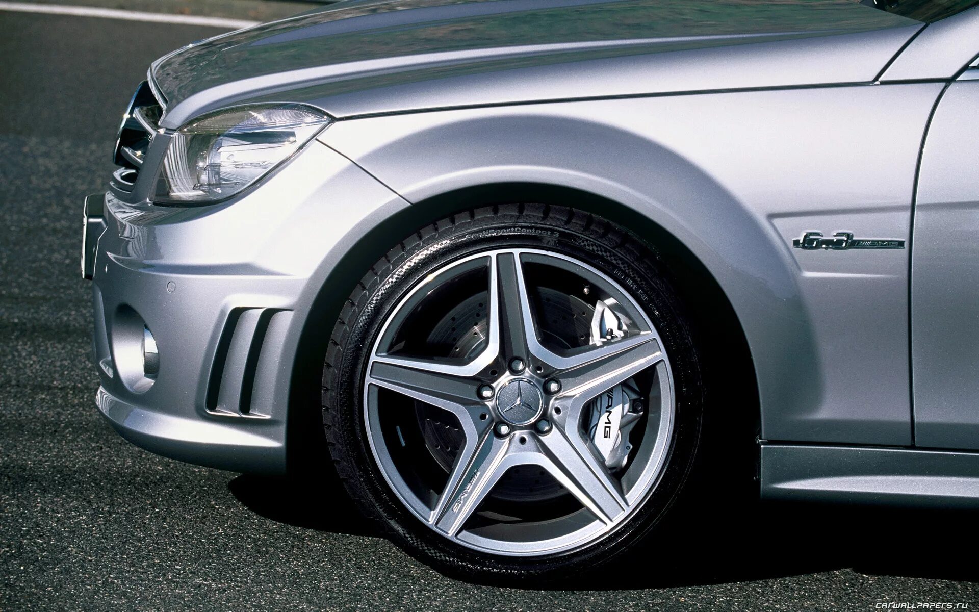 Какие диски на мерседес. Диски mercedes c63 amg. mercedes w204 amg диски. w204 диски амг. c63 amg диски.
