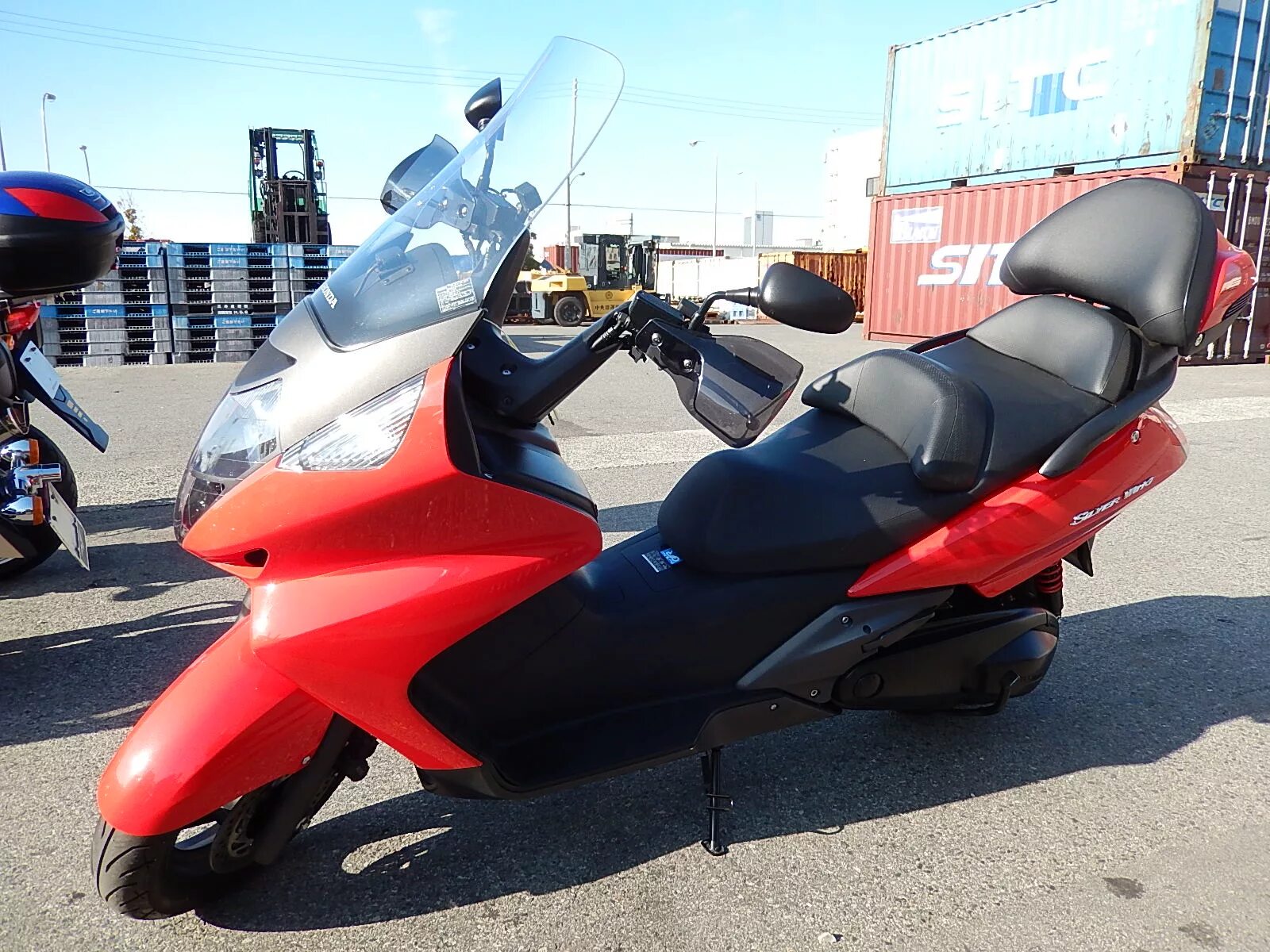 Honda wing 400. Хонда Сильвер Винг 400. Хонда Сильвер Винг 250. Honda Silver Wing 400 кофры. Honda Silver Wing 600.