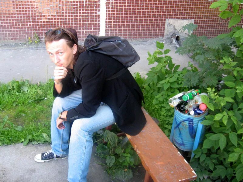 неформалы против гопников. евгений зубков russia 2077. панк гопник. панк гопник. панк гопник.