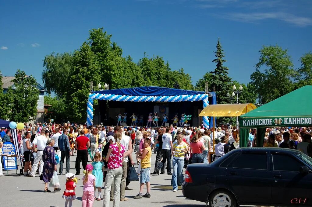 Погода на неделю касимов рязанская. Касимов площадь Ленина. Касимов парк. День города Касимов. Население города Касимов.