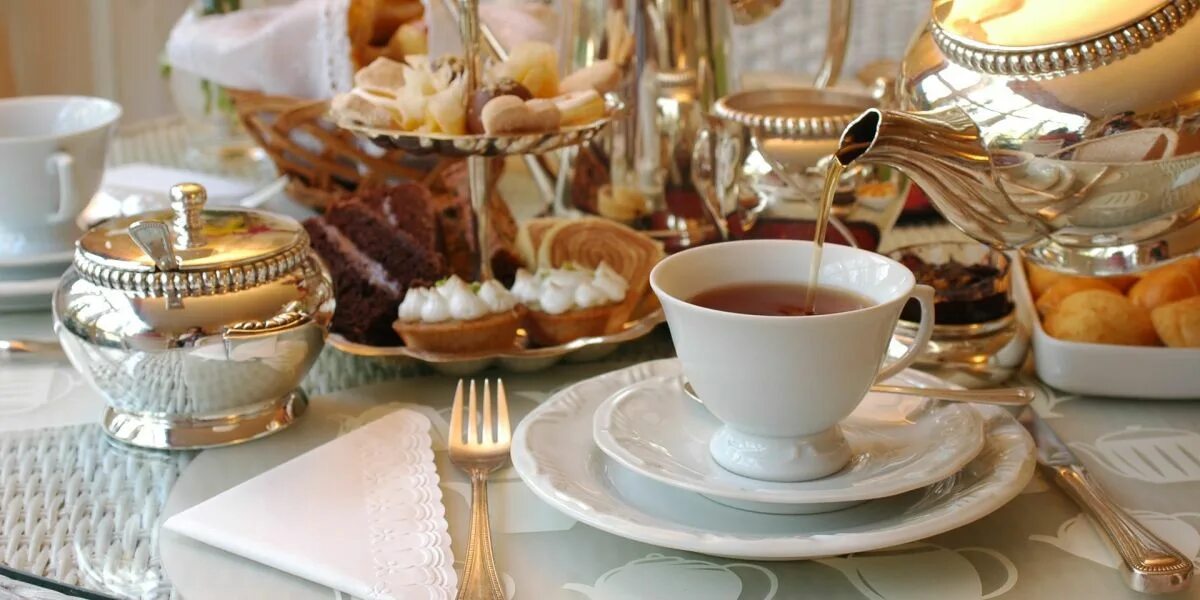 Как пишется чаепитие или чаяпитие. Чаепитие в Англии. Традиционное английское чаепитие. Сервировка чайного стола. Английский чай.