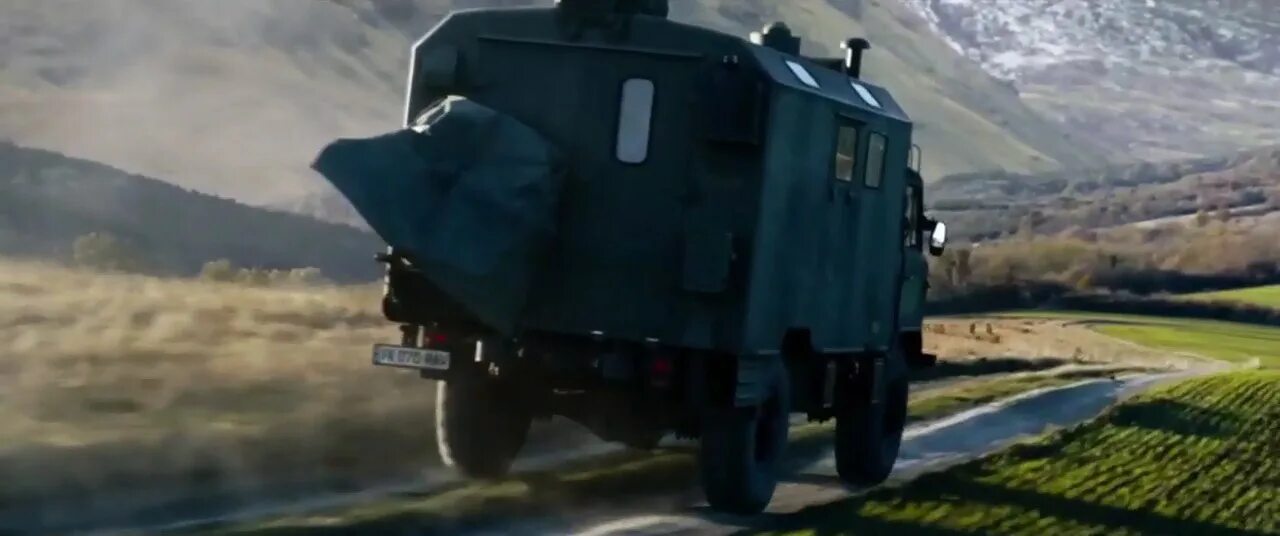 Doorman фильм. Спецслужба: сигнал тревоги фильм 2021. Спецслужба сигнал тревоги 2021. Спецслужба: сигнал тревоги фильм 2021. Sas: red notice 2021.