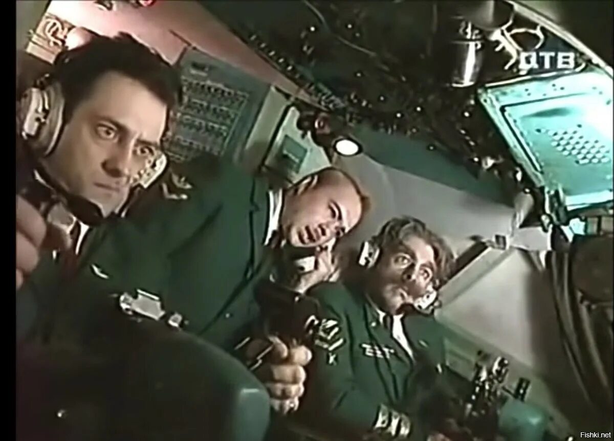 Крутое пике второй пилот дринкинс. Пилот дринкинс крутое пике. Бройлер 747 дринкинс. Бройлер 747 дринкинс. Деревня дураков пилот дринкинс.