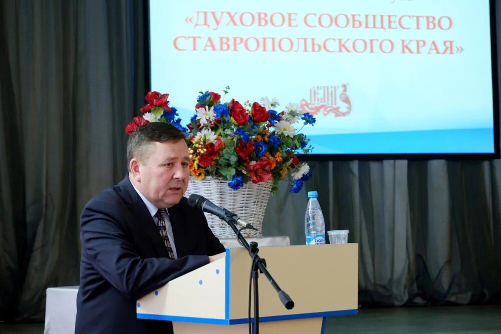Viva ансамбль ставрополь. Молодежного оркестра национальных инструментов «терема». Фольклор ставропольского края. Ансамбль ставрополье. Казачий пикет ставрополь ансамбль.