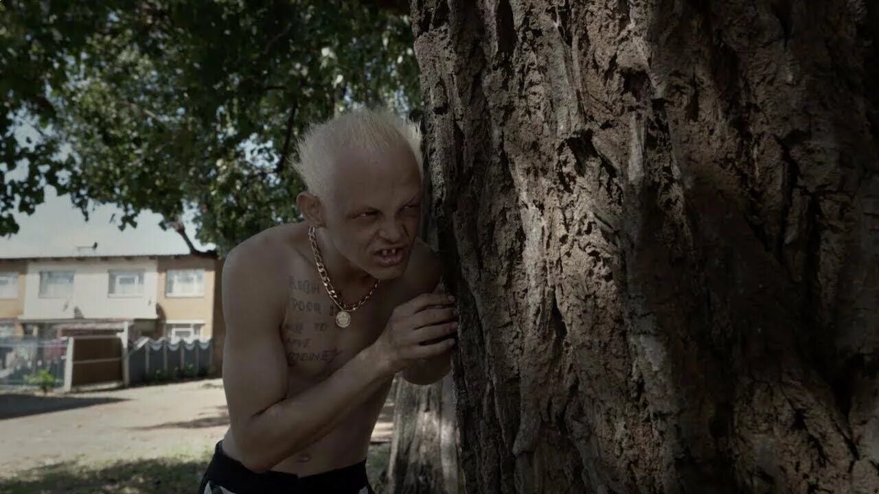 Die antwoord солистка. Группа дие артвуд. Йоланди и ниндзя. Йоланди фиссер. Baby s on fire die.