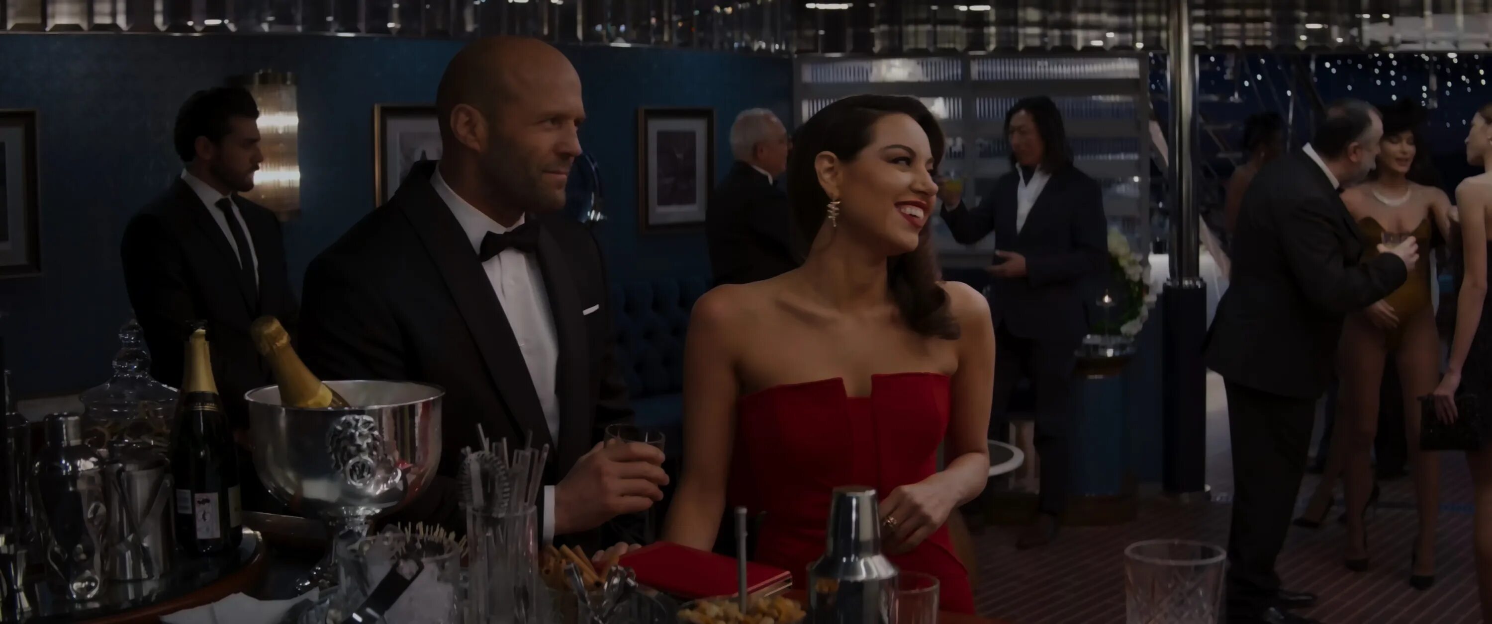 Operation fortune 2023. Операция «фортуна»: искусство побеждать (2022). Кадр из фильма. Операция фортуна актеры. Новый фильм гая ричи 2022.