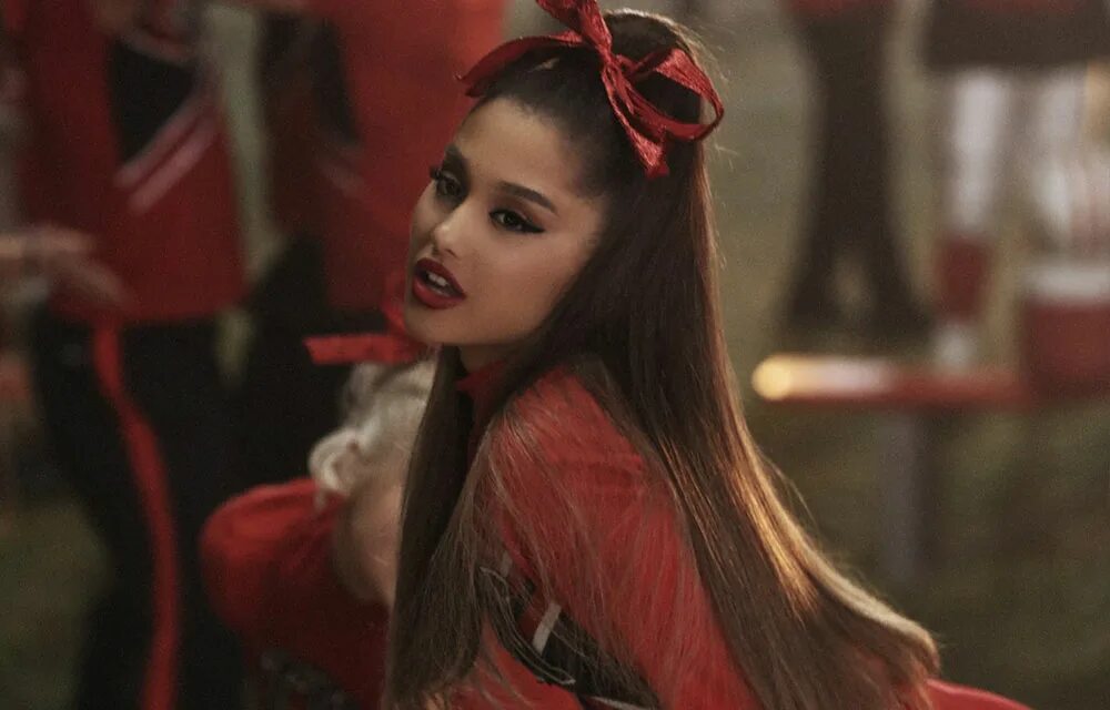 Yes and ariana grande клип