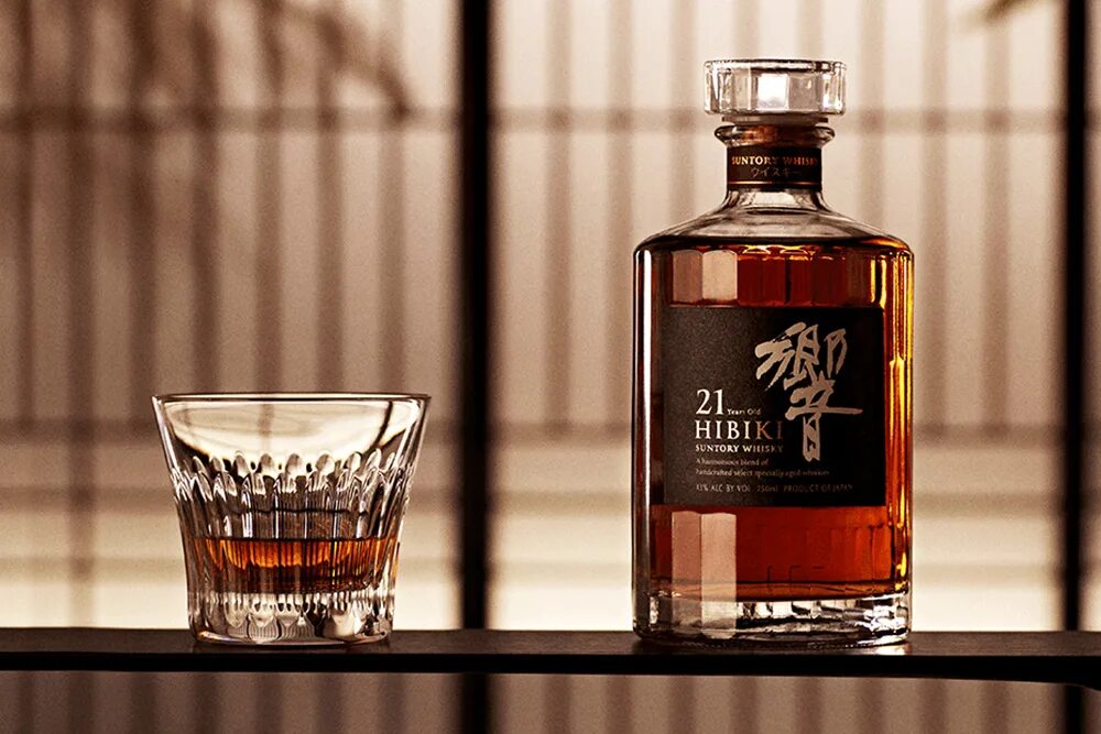 Бутылка виски. Виски кубао отзывы. Yamazaki sherry cask 2013. Hibiki japanese harmony. 1000 волынщиков виски.