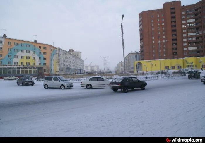 Погода в орджоникидзе красноярский. Улица Красноярская Норильск. Норильск Комсомольский проспект. Норильск Комсомольский проспект 17. Норильск . Перекресток Орджоникидзе.