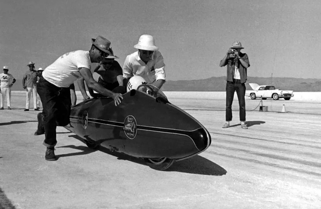 Мотоцикл indian scout 1920 берт монро. Мотоцикл indian scout 1920 берт монро. Индиан скаут 1920 берт монро. Индиан скаут 1920 берта монро. Рекорд монро.