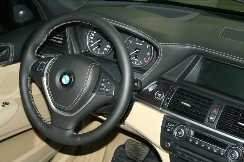 Панель бмв х5. Руль бмв х5 е70. кожа bmw e70 napa. торпеда бмв х5. торпедо бмв х5 е70.
