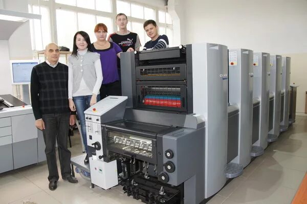 Типография Перфектум Чебоксары. Heidelberg печатная машина sm52. Фебри типография Москва. Ситалл Красноярск типография директор. Типография вакансии спб