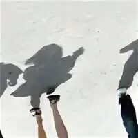Тени играют в полдень