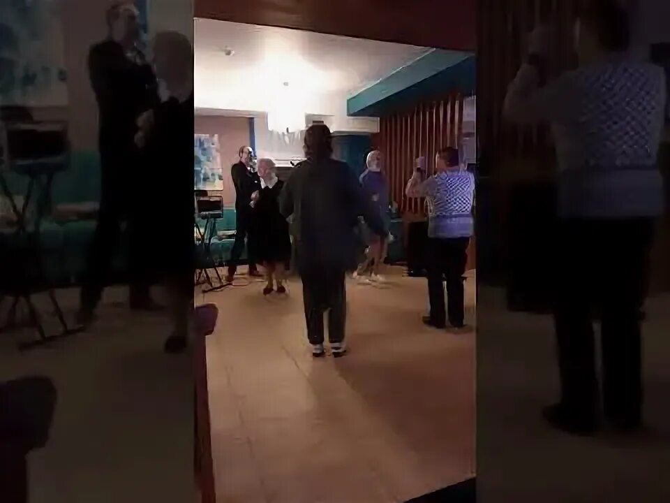 Танцевали до упала. Танцевали до упала