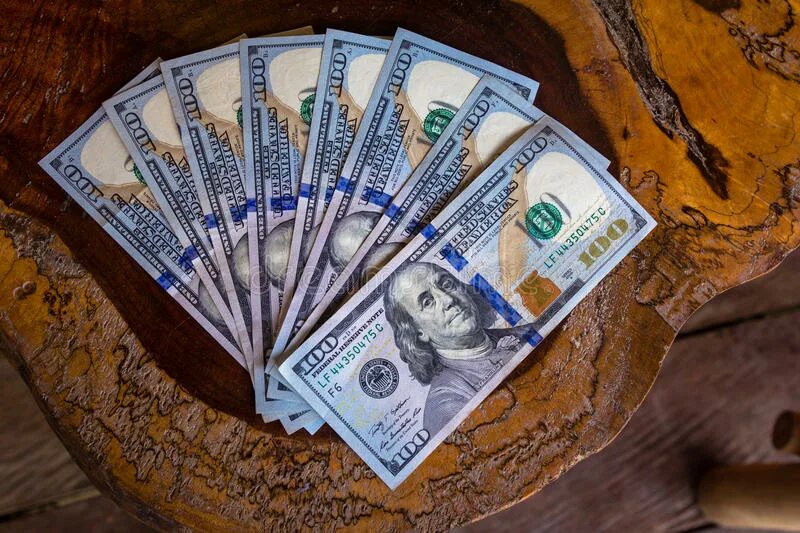 Доллар и евро. Сегодня 800 долларов. 800 uah в рублях. Сегодня 800 долларов. 800 доллар.