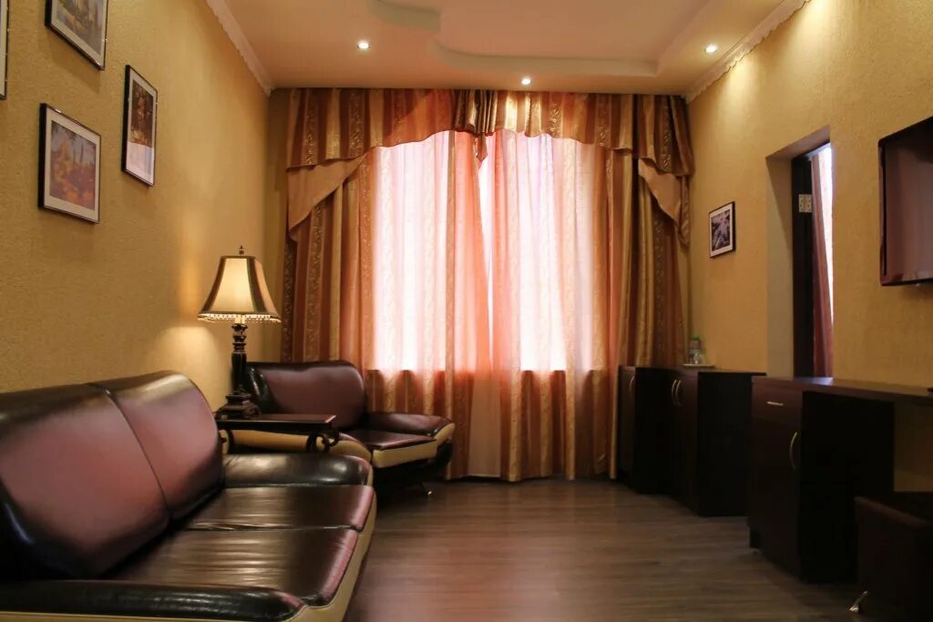 Гостиница металлург волхов. Гостиница «металлург» челябинск. Гостиница металлург волхов. Кафе металлург волхов. Гостиница легенда волхов.