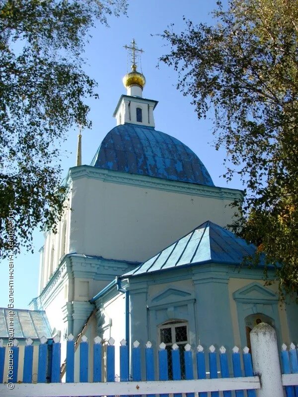 село каменный брод. каменный брод самарская область челно-вершинский район. храм в каменном броде самарская область. храм казанской иконы каменный брод самарская область. храм в каменном броде самарская область.