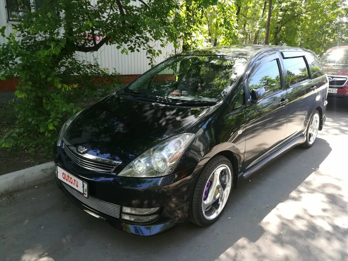 Toyota wish 2003-2009. Toyota wish (2003 до 2009). Тойота wish 2003 белая. Toyota wish минивэн (_e1_) 1. Тойота виш 2003 года.