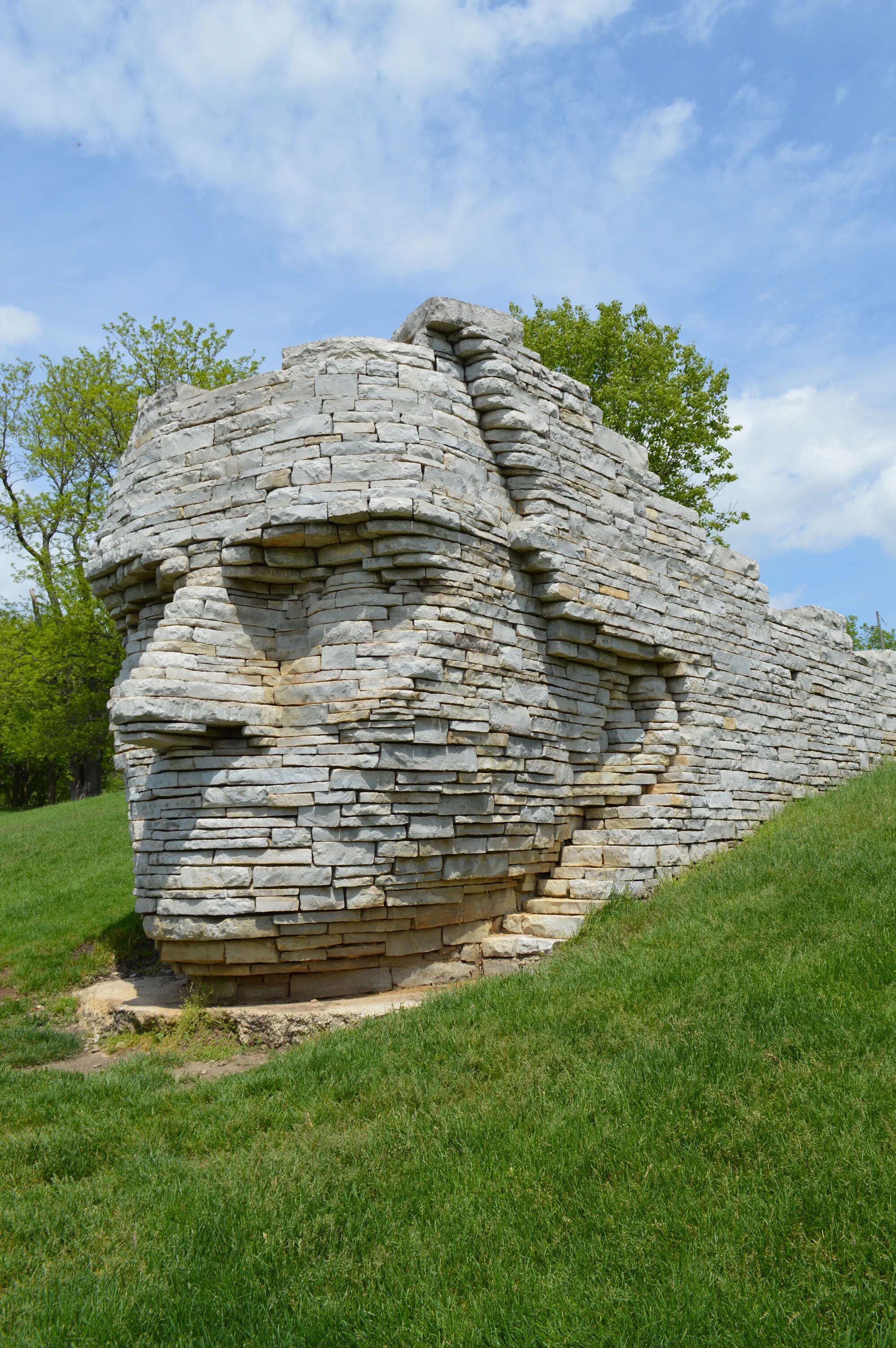 Monument stone. Архитектура неолита. Каменные скульптуры. Каменное дерево. Каменный памятник.