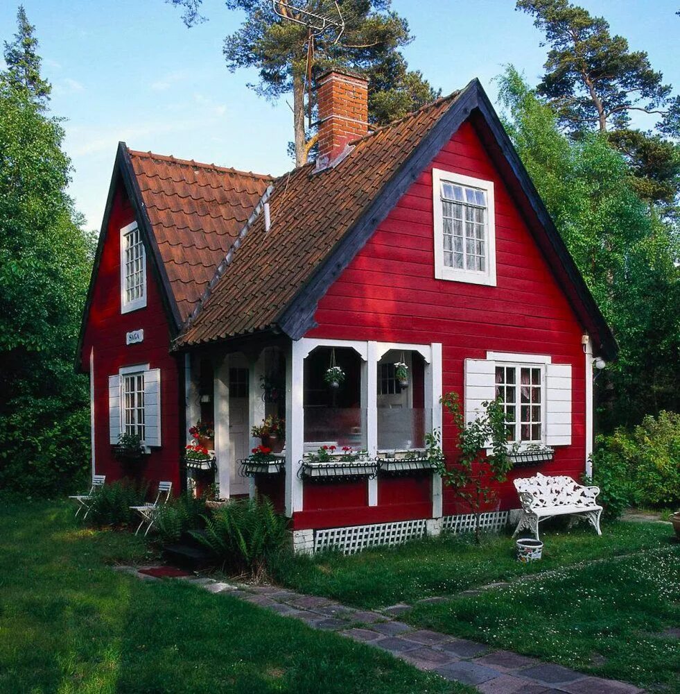 Маленький домик картинка. Норвежский минидом. Маленький домик. Дачный домик. Красивые дачные домики.