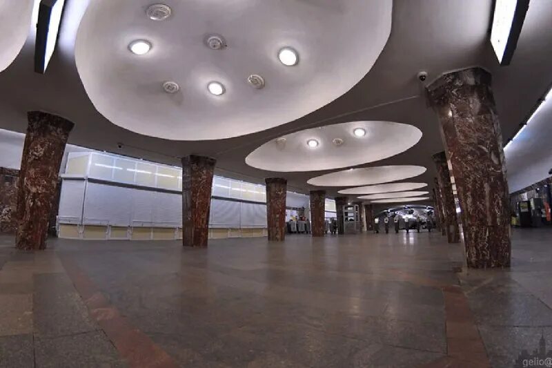 Метро маркса. Станция метро площадь маркса новосибирск. станция метро площадь станиславского новосибирск. новосибирский метрополитен площадь маркса.