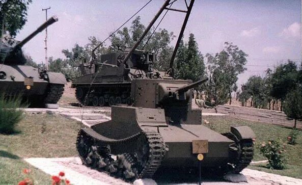 музей армениев танков в баку. клуб азербайджанских моделистов. клуб азербайджанских моделистов. самодельные танки из железа. клуб азербайджанских моделистов.