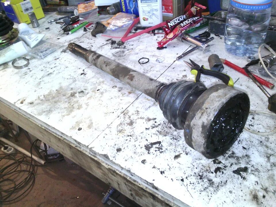 Шрусы внутренние — от ford scorpio. Шрус внутренний форд скорпио 1 2. Шрус правый уаз патриот 2019. Левый шрус форд фокус 2. Mitsubishi pajero 2 шрус.