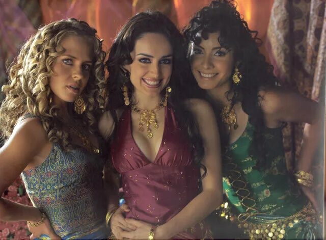 сериал цыганка рада. сериал цыганки gitanas. данна гарсия красивая неудачница. сериал цыган саломея. цыгане 2004.