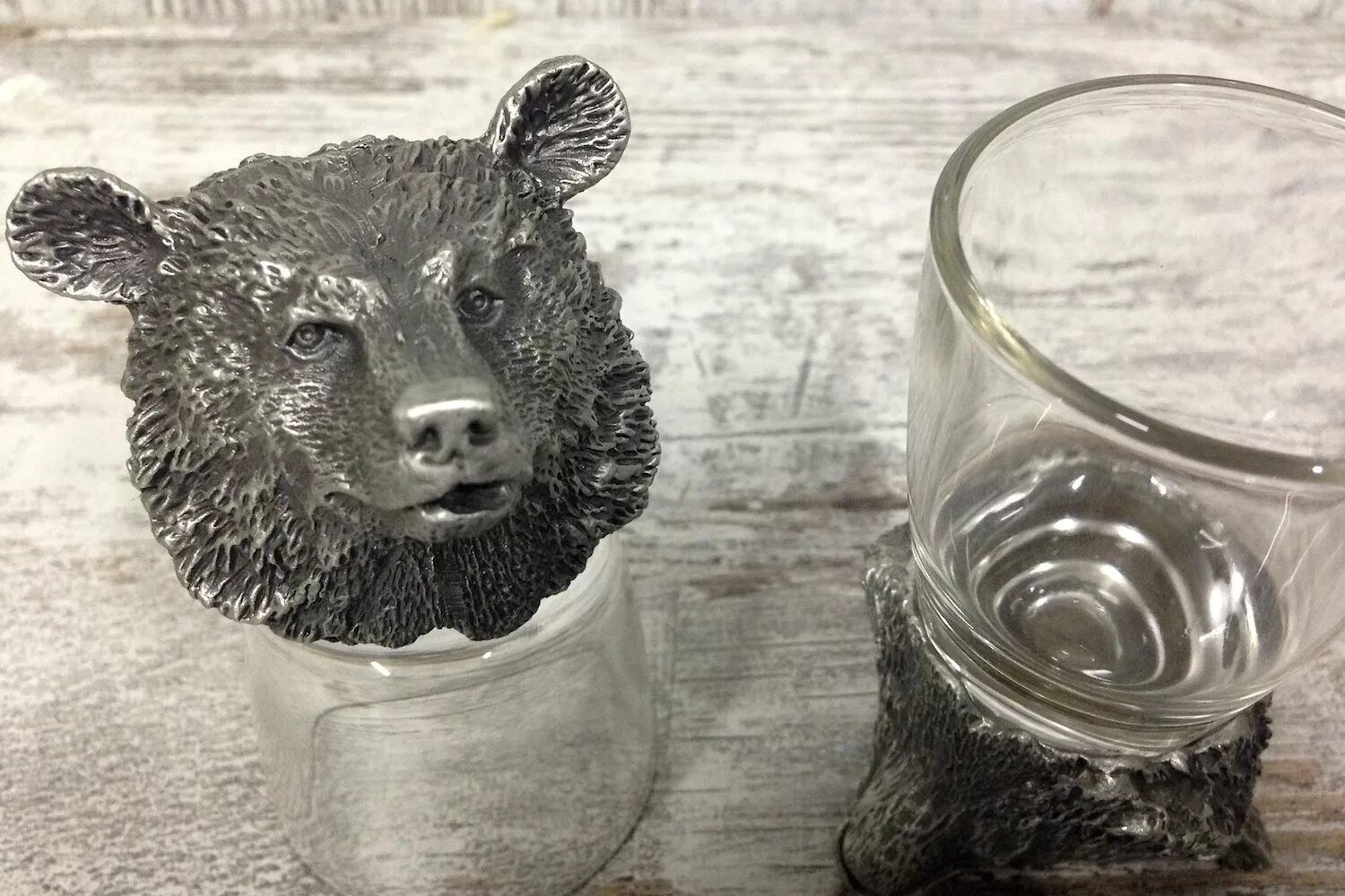 Стопка-перевертыш "медведь". Мягкая игрушка перевертыш вывернушка. Медведь перевертыш. Рюмка перевертыш медведь. Мягкая игрушка медведь собака.