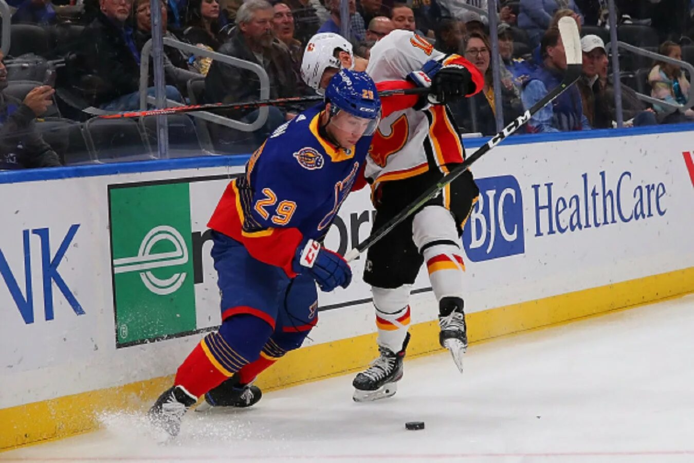 Калгари сент луис прогноз. Калгари. Нхл калгари флэймз. Нхл. Калгари сент луис блюз.