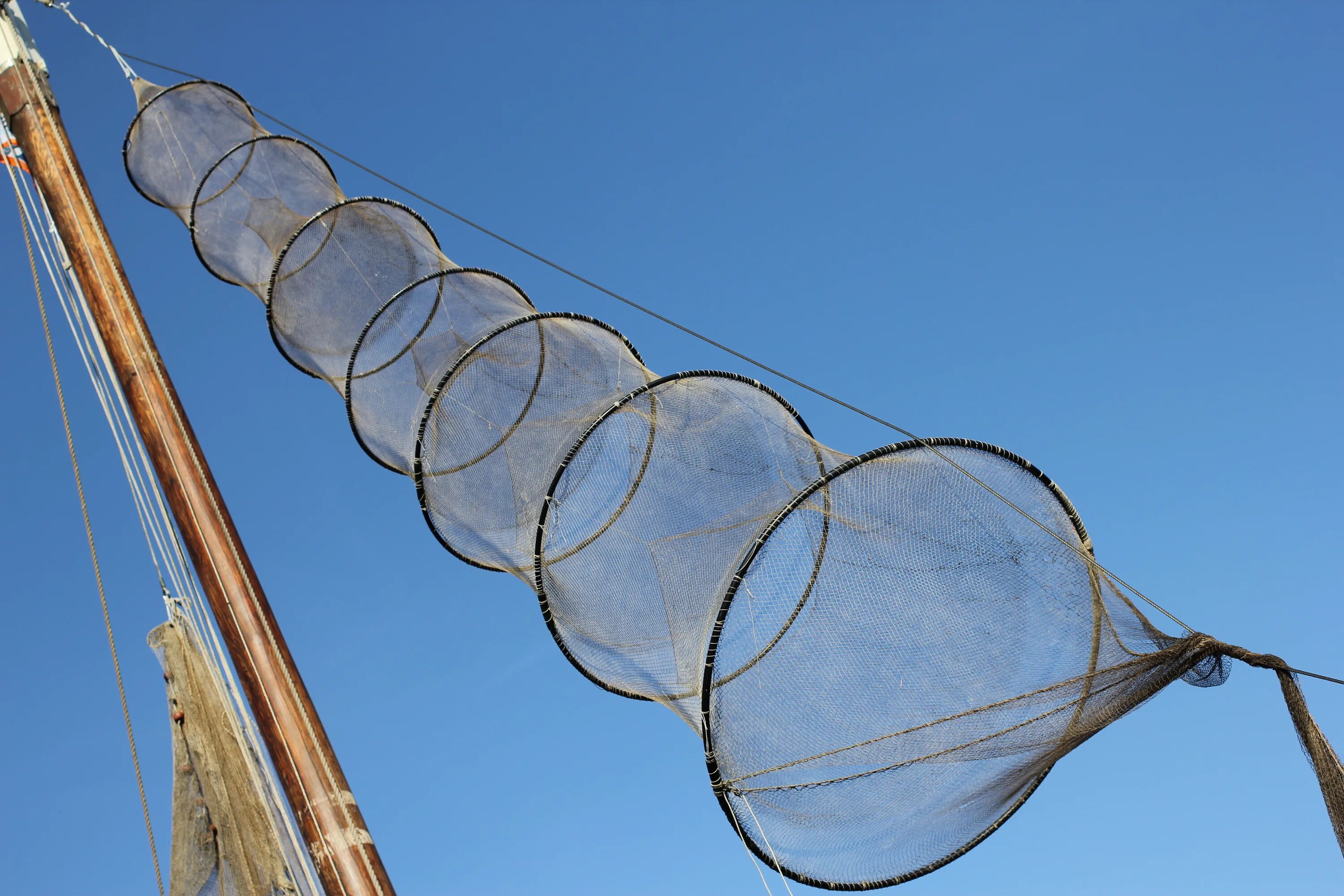 Сетка для рыбы. Large net. Гамак под потолком. Ловушка для ветра. Ловушки для ветра китай.