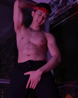 เ ป ด ว า ร ป Tyler Wu.