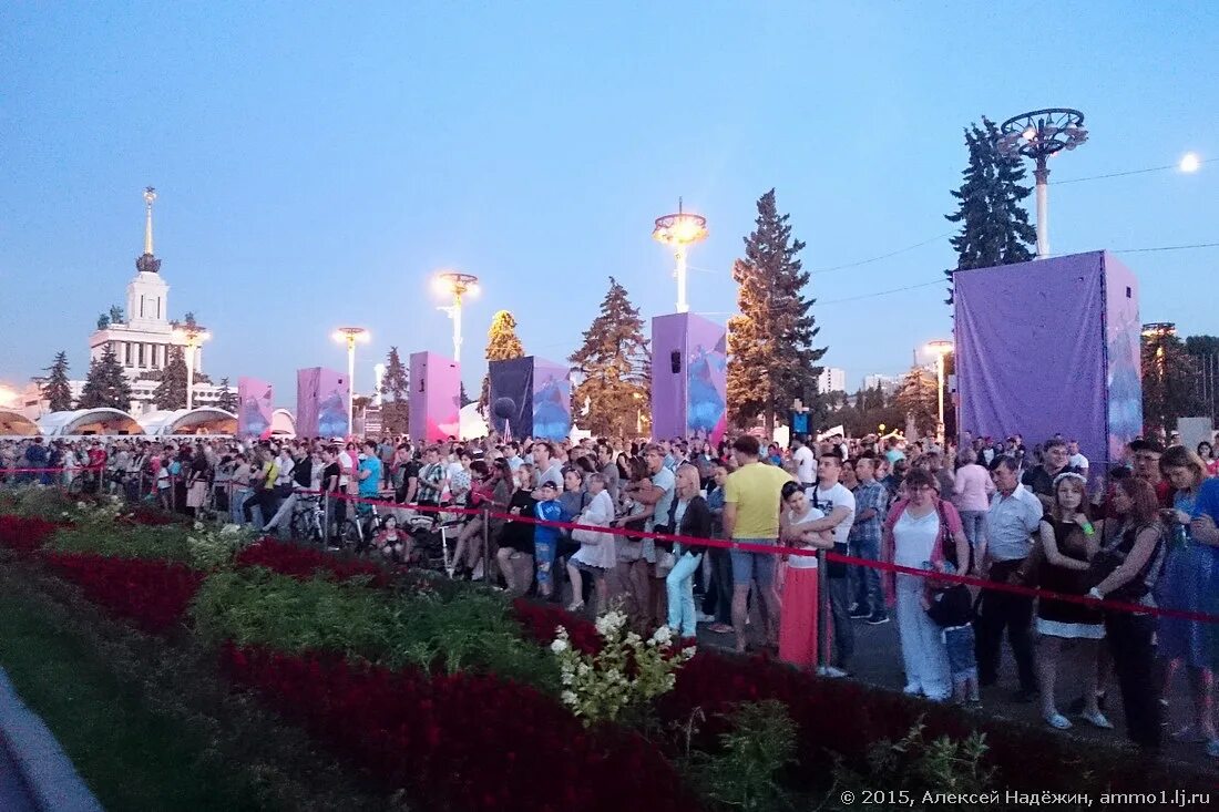 Вднх 2019 концерт. Какие мероприятия пройдут сегодня на вднх. Какие мероприятия пройдут сегодня на вднх. Вднх в москве 9 мая. Парк вднх 2023.