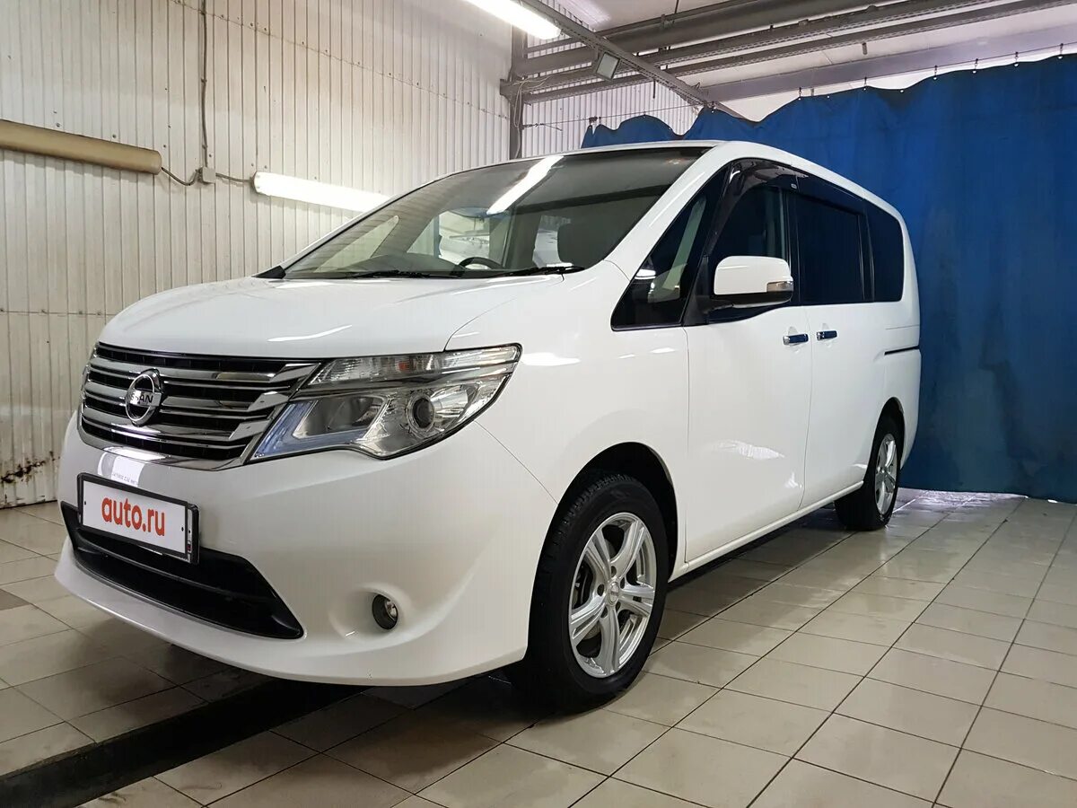 Фото hyundai grand starex минивэн. Ниссан серена 2014г. Микроавтобусы 2014 года. Микроавтобусы 2014 года. Минивэны до 1000000.