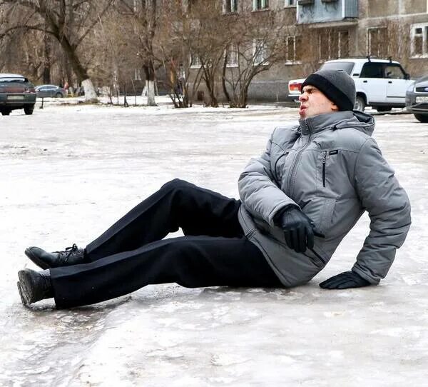 Гололед брянск завтра. Гололед видео брянске. Брянцы гололед. Гололед брянск завтра. Ледяной дождь и гололед.