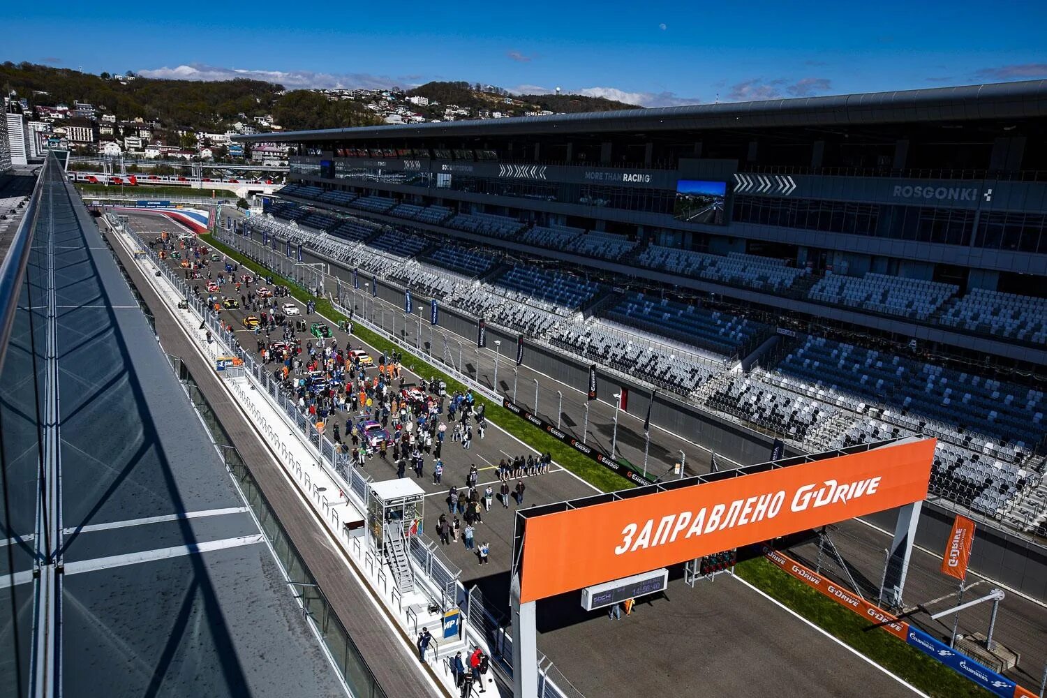 Забег автодром 2024. Сочи автодром забег. Сочи автодром 2023. Сириус автодром трасса забега 21. Полумарафон сочи.