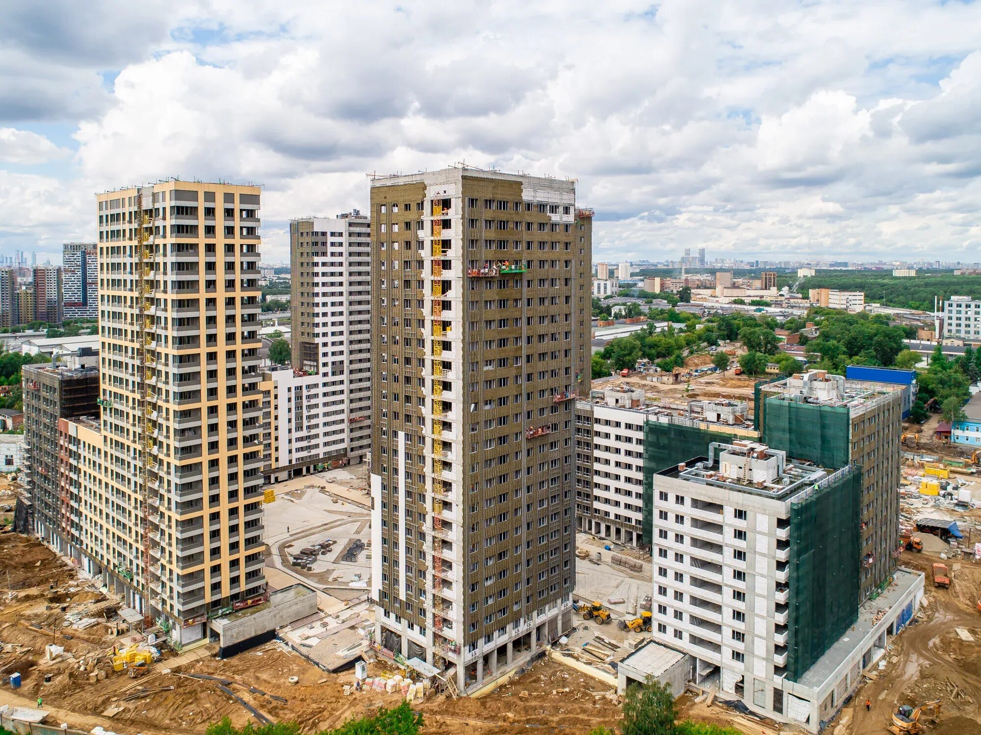 Жк сиреневый отзывы. Сиреневый парк бульвар Рокоссовского. ЖК сиреневый парк. Сиреневый парк Метрогородок. Сиреневый парк ход строительства.