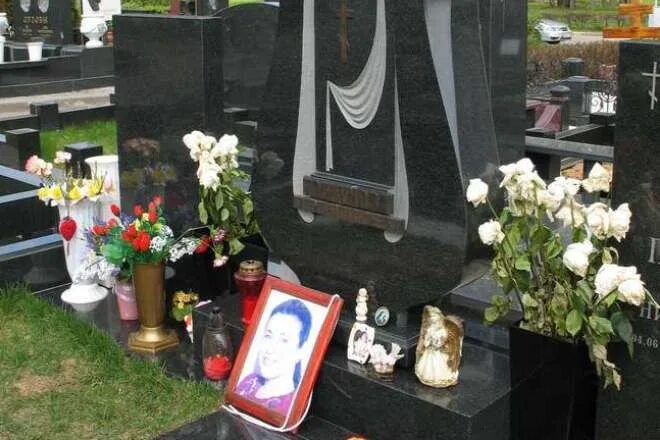 Валентина Леонтьева, крутившая романы с Окуджавой, Райкиным и Николаевым, сделал