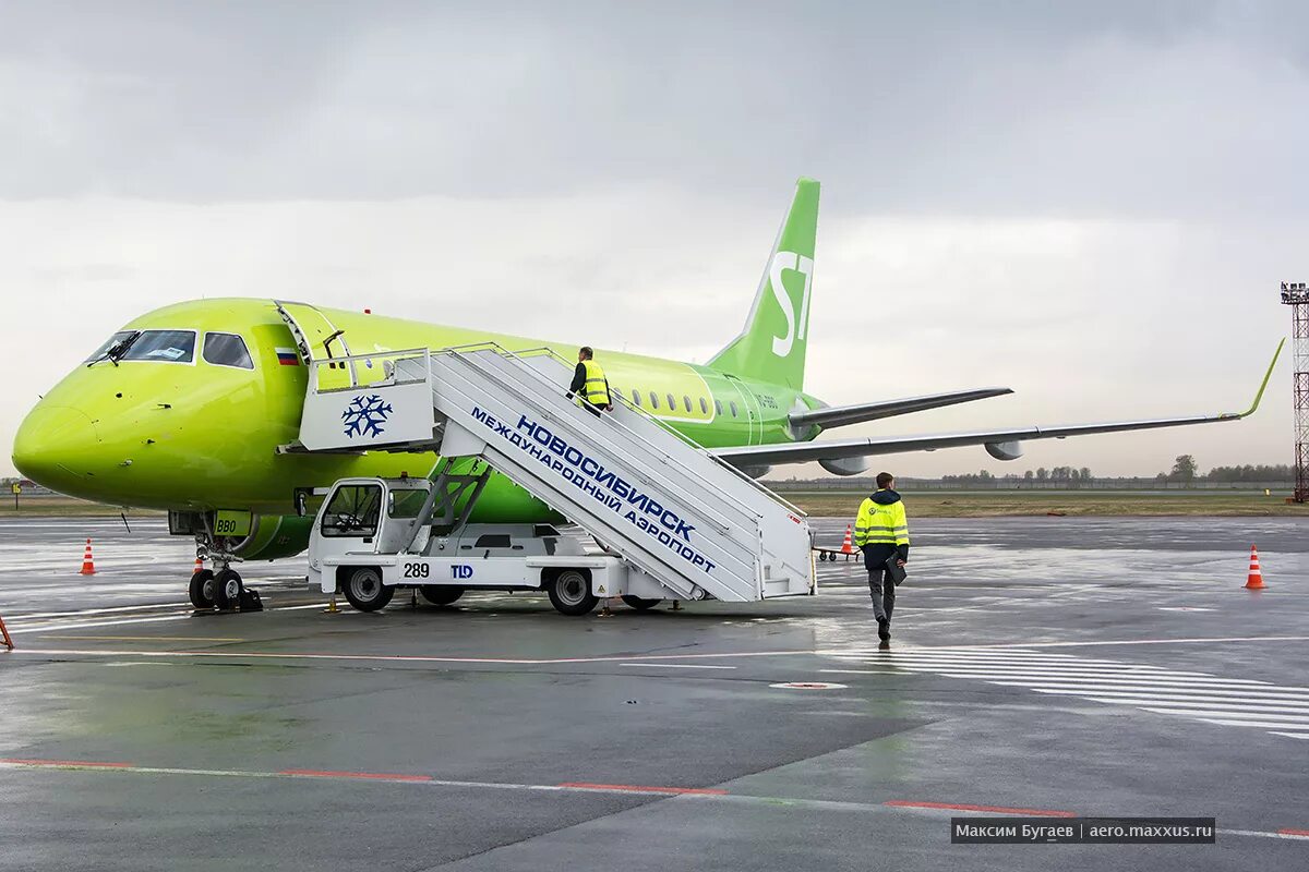 Самолёт Эмбраер 170. Эмбраер e-Jet s7. S7 Airlines Embraer 170. E170 s7. Embraer 170 s7