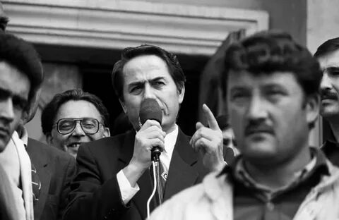 Апрель 1992