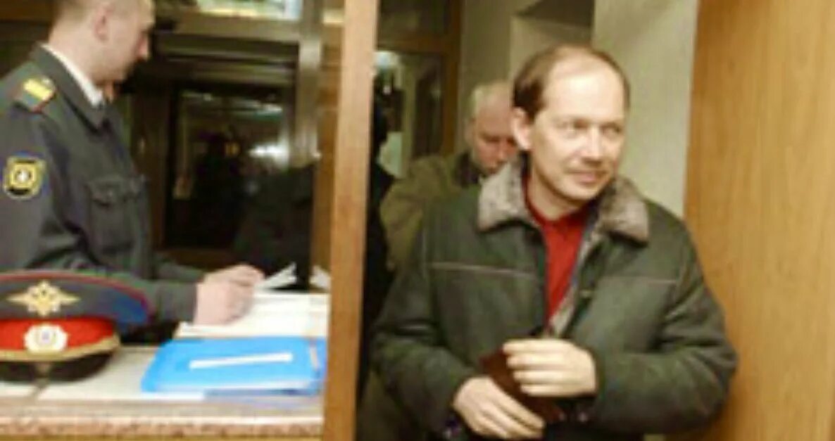 Владимир малина фото Новый безшипый ремонтантный сорт малины Владимир ранний и очень урожайный. You
