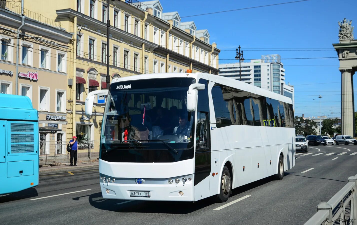 Автобусы спб отзывы. Городской автобус. Автобус Санкт-Петербург. Городские автобусы Санкт-Петербурга. Автобус 198.